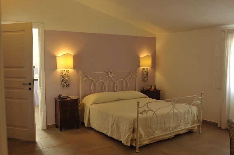 Hotel Villa Pimpina Калофорте Экстерьер фото
